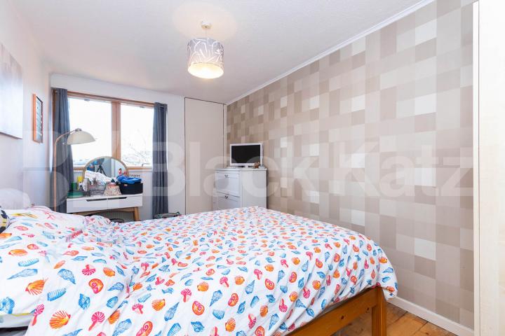 Two double bedroom property sandwiched between Angel and King’s Cross  Cumming Street, Angel / Kings cross